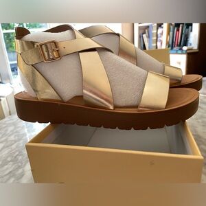 Soda Sandals Gold Size 10 Brand New!